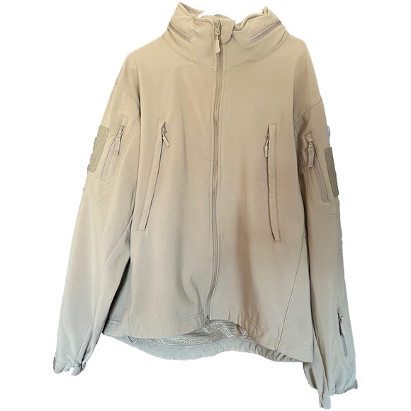 Condor Summit Soft Shell Tactical Jacket, Color Coyote Brown - Picture 2 of 3